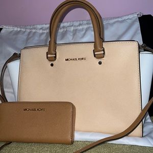 Michael Kors Handbag & Wallet